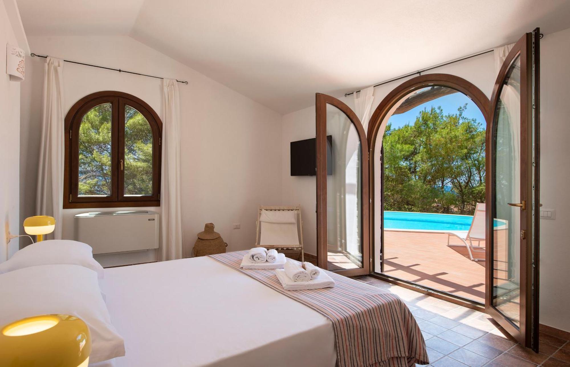 Villa Eliana Sul Mare Porto Pino Kültér fotó
